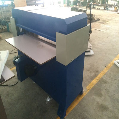 112000mm 2 Μηχανή κόψης υδραυλικών πετσετών για την παραγωγή πλαστικών φουσκάλων